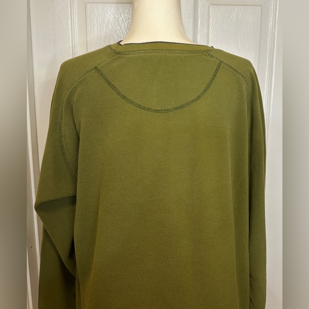 St. John's Bay Mens  Olive Green Long Sleeve Waffle Knit V Neck Top Shirt Sz XL - Picture 4 of 5